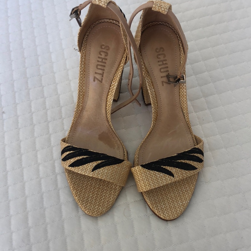 Schultz Island Heels